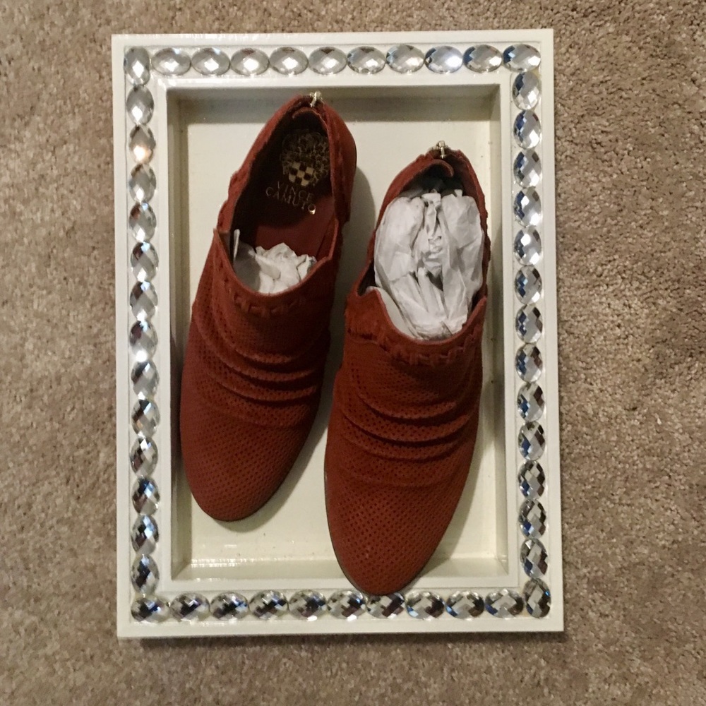 Vince Camuto low cut booties